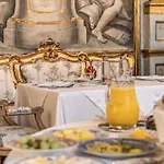 Palazzo Doria 4* Nápoly