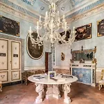 Palazzo Doria 4* Neapol