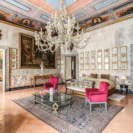 Palazzo Doria 4* Neapel