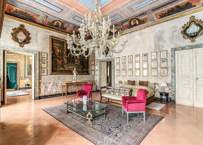 Palazzo Doria 4* Naples