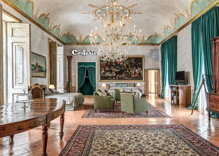 Palazzo Doria 4* Naples