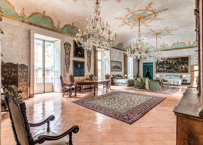 Palazzo Doria 4* Naples