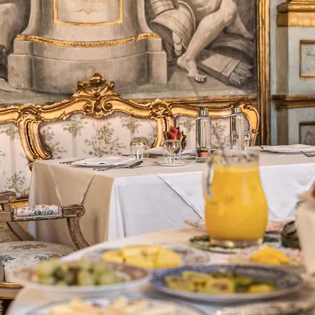 Palazzo Doria 4* Nápoles